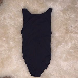 Backless body suit